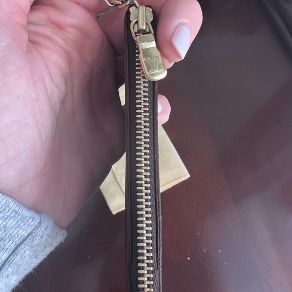 SOLD Authentic Louis Vuitton Key Pouch - Picture 6 of 9